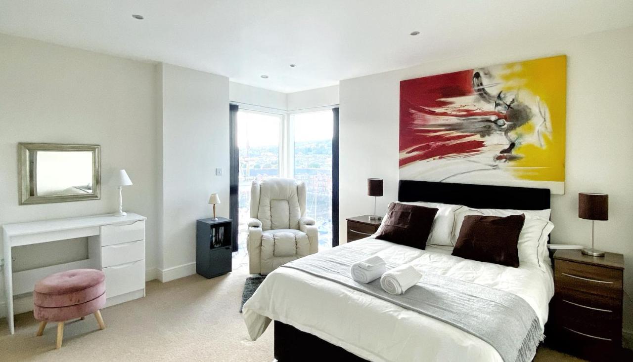Artistic And Luxurious Apt With Sea View. Beach Side Swansea Eksteriør billede