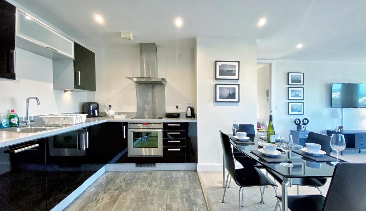 Artistic And Luxurious Apt With Sea View. Beach Side Swansea Eksteriør billede